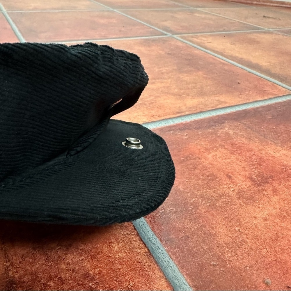 Marc Vachon Newsboy Graphic Hat in Scripted Pink - Picture 7 of 9